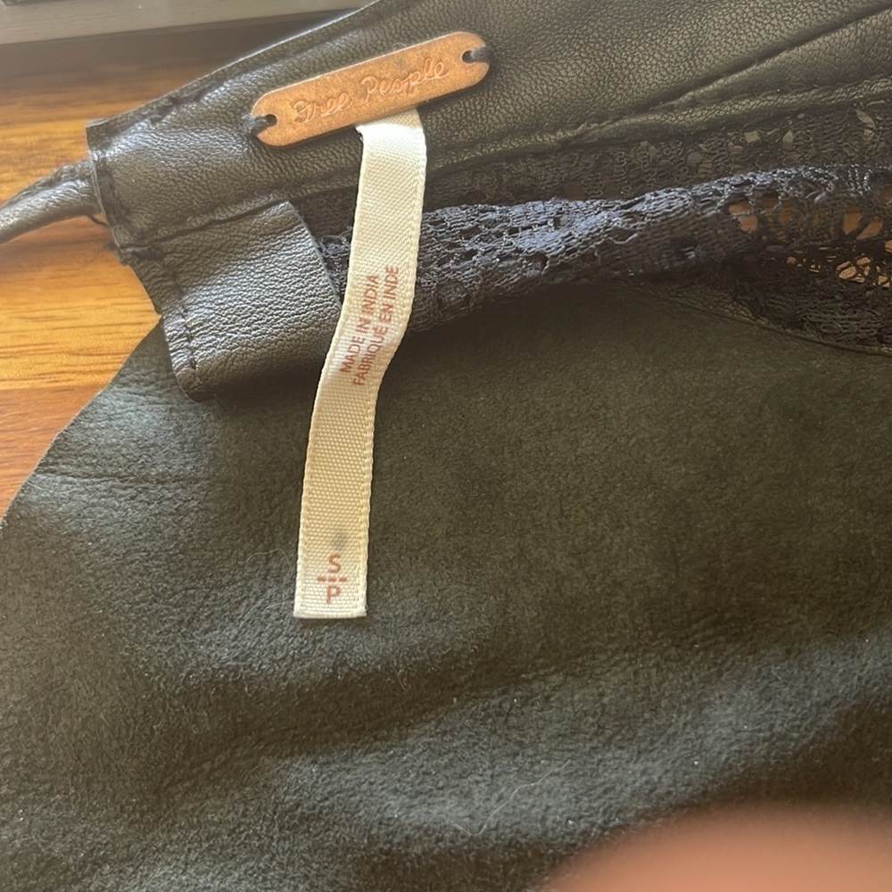 Free People Black Leather & Lace Tie Back Halter Top. Size S. P16/A1722 - Picture 4 of 6